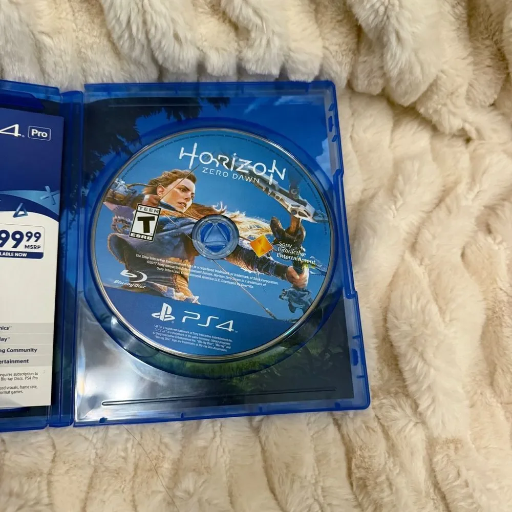 Horizon Zero Dawn Sony PlayStation 4 PS4 Game Disc Case Complete